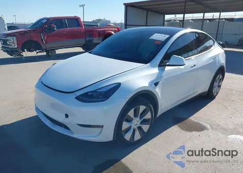 2022 Tesla Model Y Long Range Dual Motor All-Wheel Drive z USA, uszkodzony, nr VIN 7SAYGDEE2NF362272
